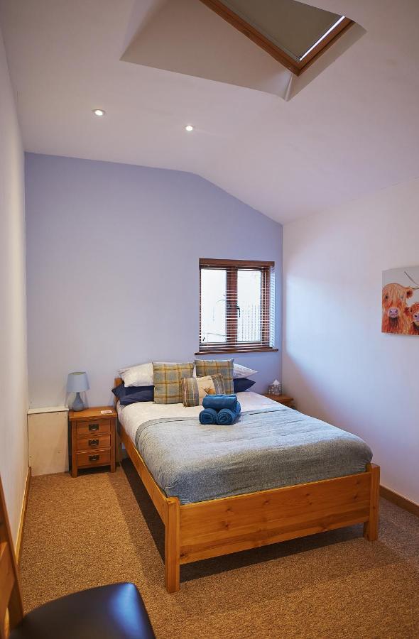 The Old Dairy - Boutique Countryside Cottage At Harrys Cottages Pen-y-Clawdd Exterior photo