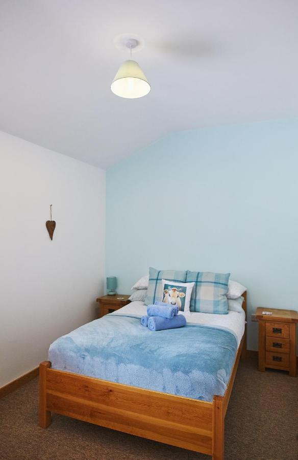 The Old Dairy - Boutique Countryside Cottage At Harrys Cottages Pen-y-Clawdd Exterior photo
